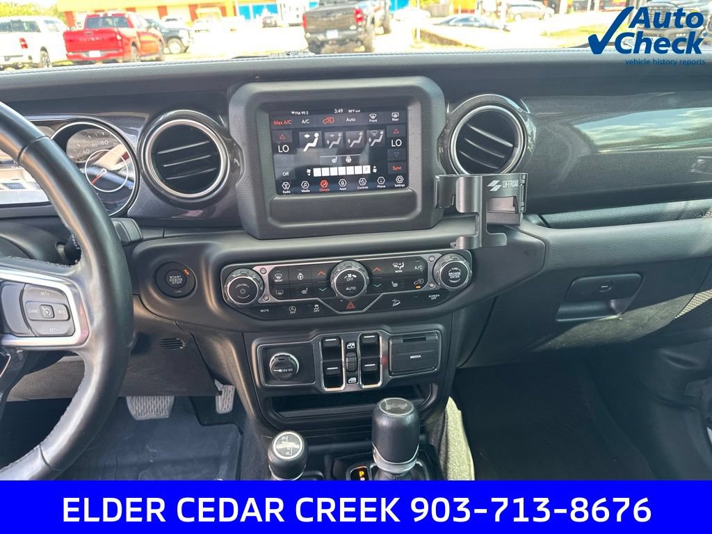 Used 2021 Jeep Wrangler Unlimited Sahara AWD/4WD image 16