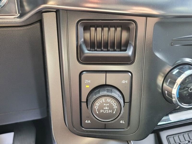 New 2025 Ford F150 Lariat w/ Equipment Group 502A High image 22