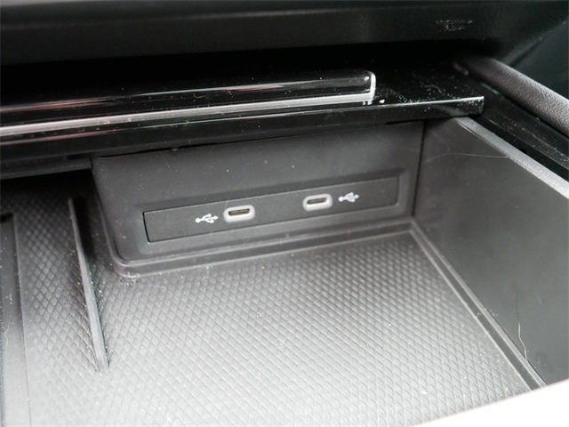 Certified 2025 Volkswagen Atlas SE image 36