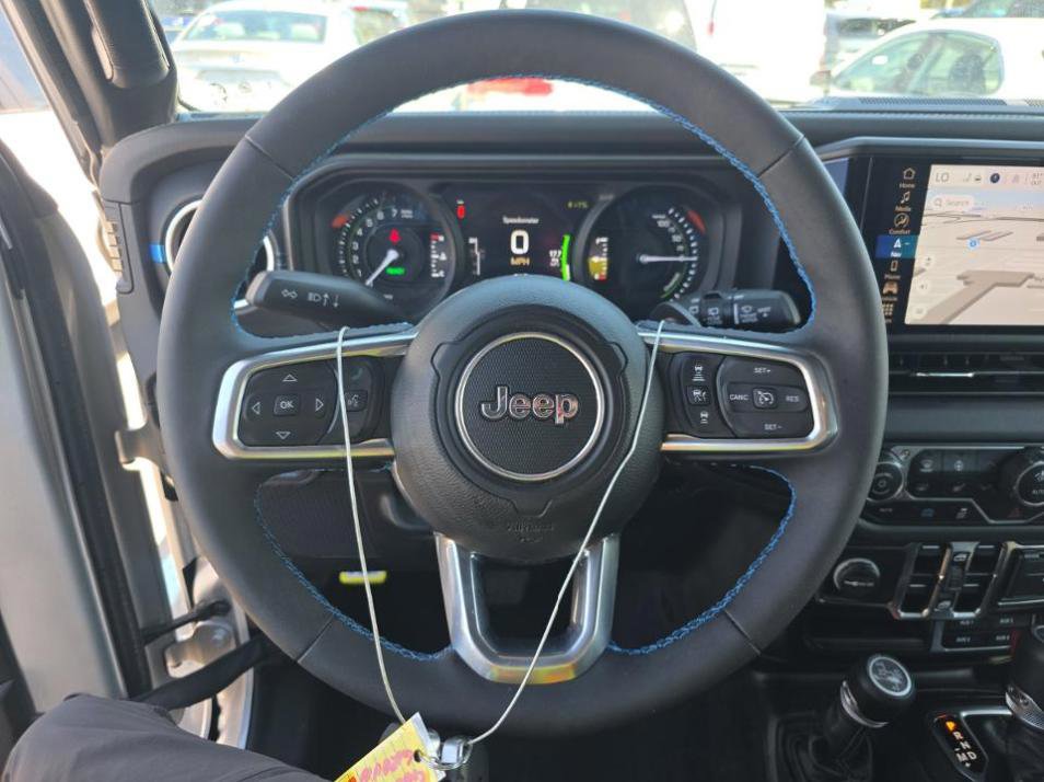Used 2024 Jeep Wrangler High Altitude AWD/4WD image 7