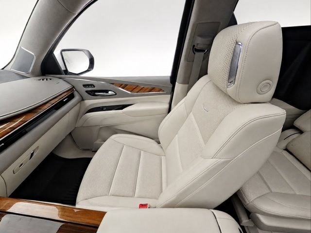 Used 2024 Cadillac Escalade Sport Platinum w/ LPO, ONYX Package AWD/4WD image 20