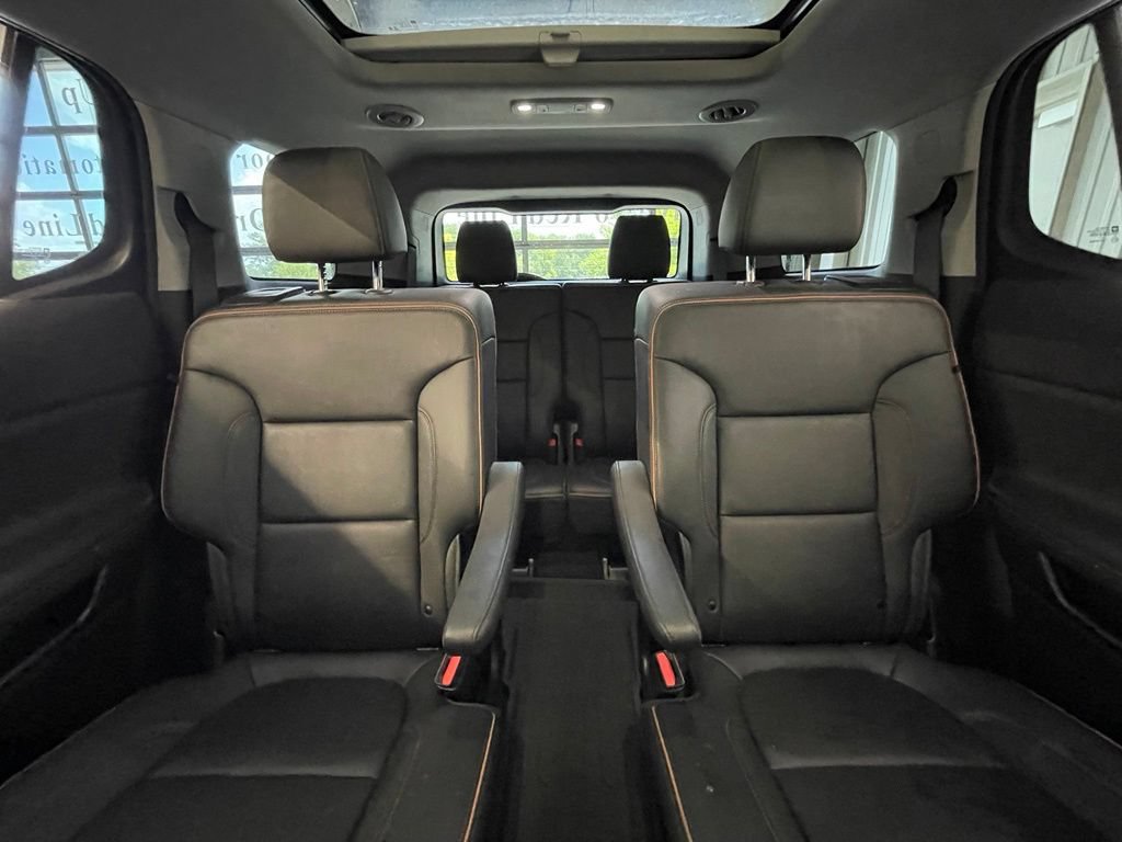 Used 2022 GMC Acadia AT4 w/ Technology Package AWD/4WD image 32