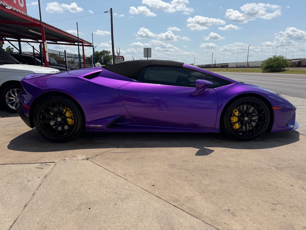 Used 2021 Lamborghini Huracan EVO RWD image 8