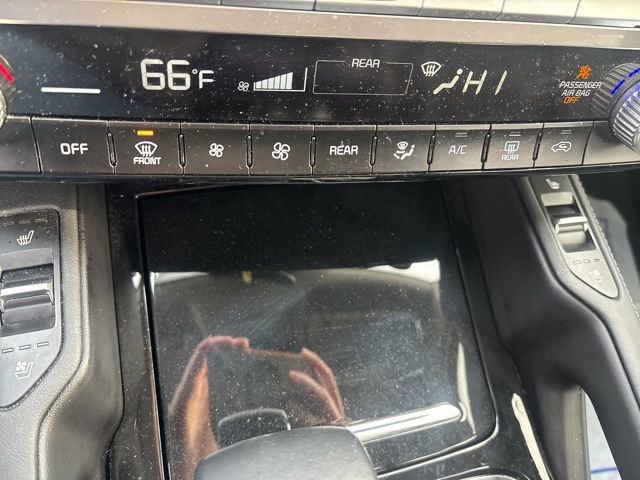 Used 2025 Kia Telluride EX image 16