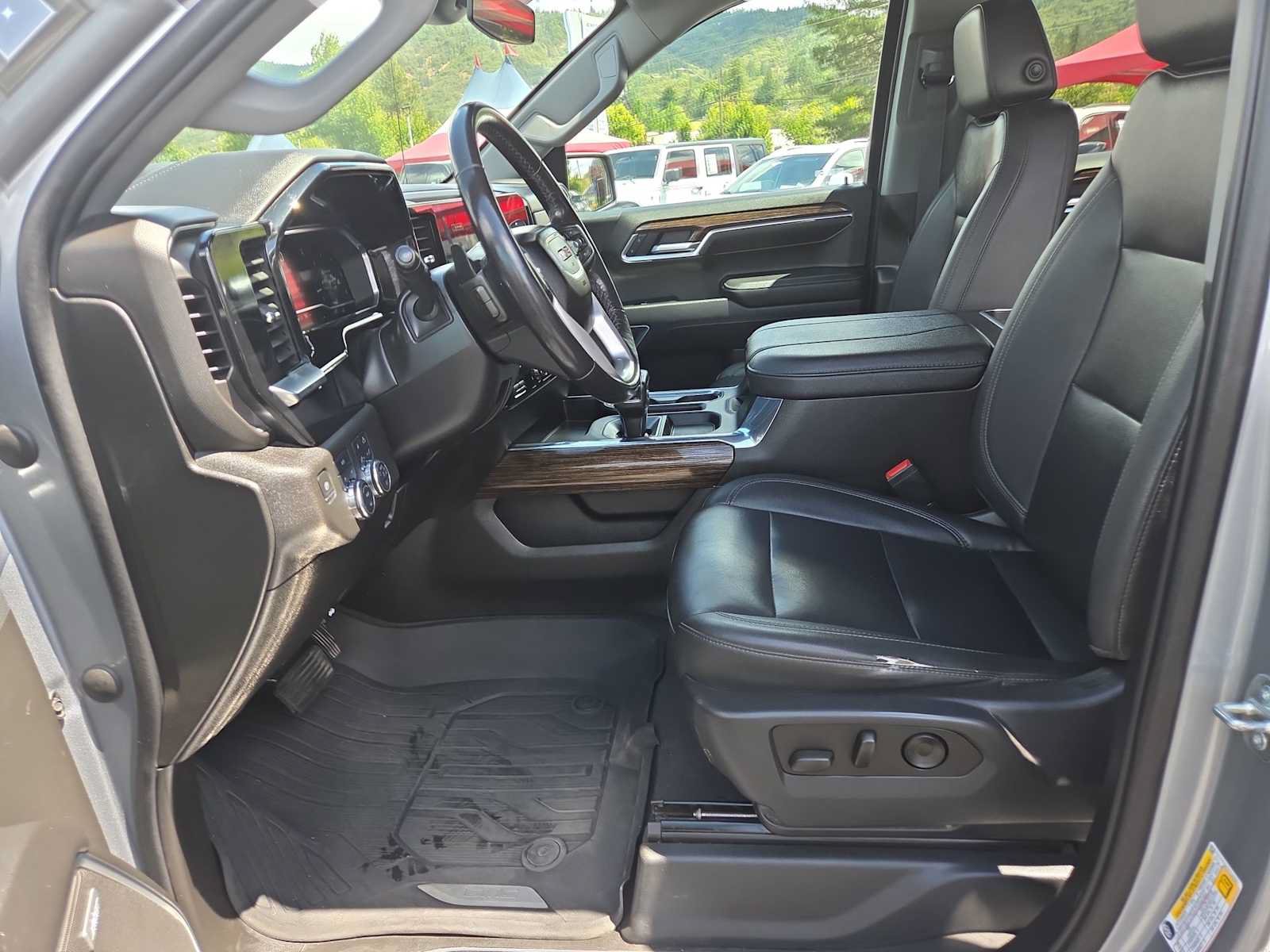 Used 2023 GMC Sierra 1500 Elevation w/ Elevation Premium Package AWD/4WD image 19