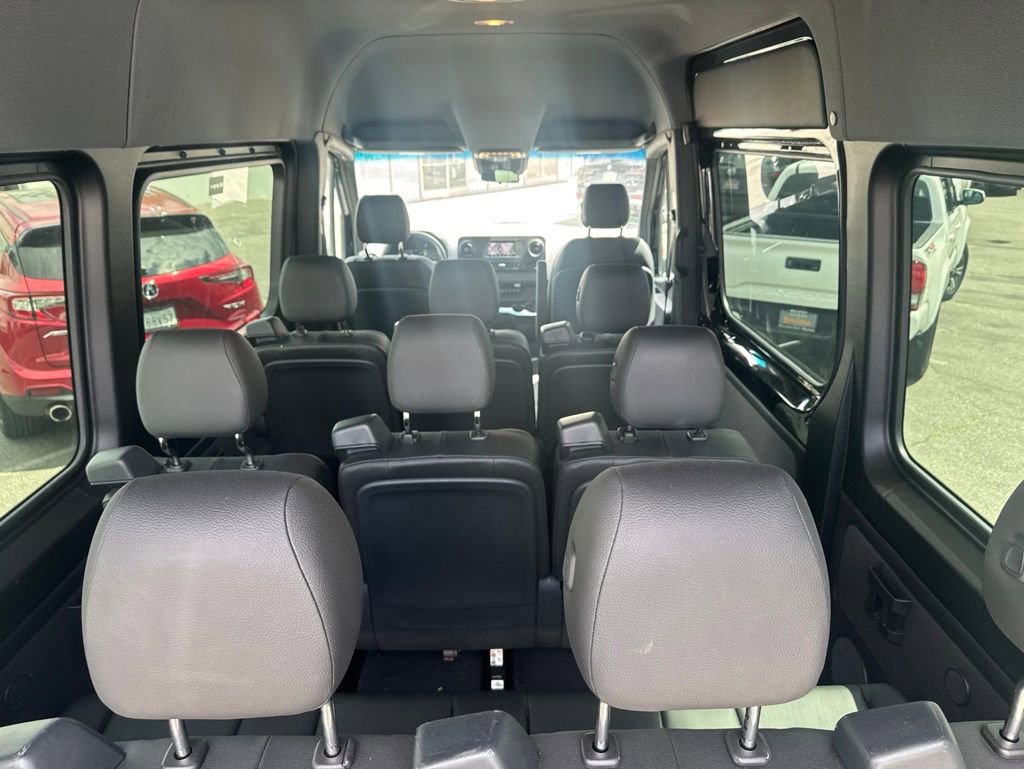 Used 2023 Mercedes-Benz Sprinter 2500 image 7