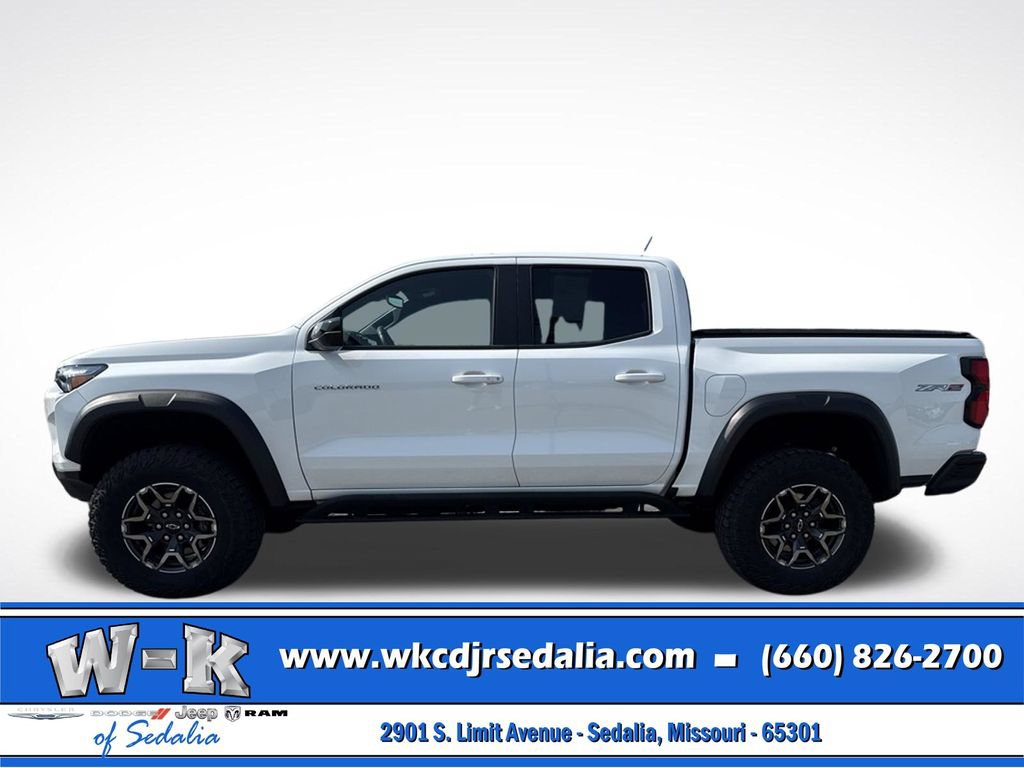 Used 2024 Chevrolet Colorado ZR2 AWD/4WD image 14