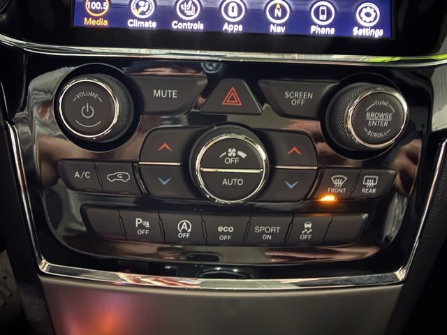 Used 2020 Jeep Grand Cherokee Laredo w/ Quick Order Package 2BN North image 19