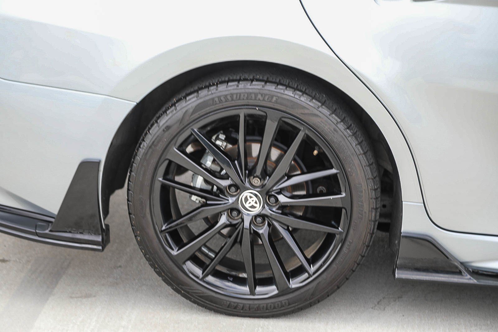 Used 2024 Toyota Camry XSE FWD image 11