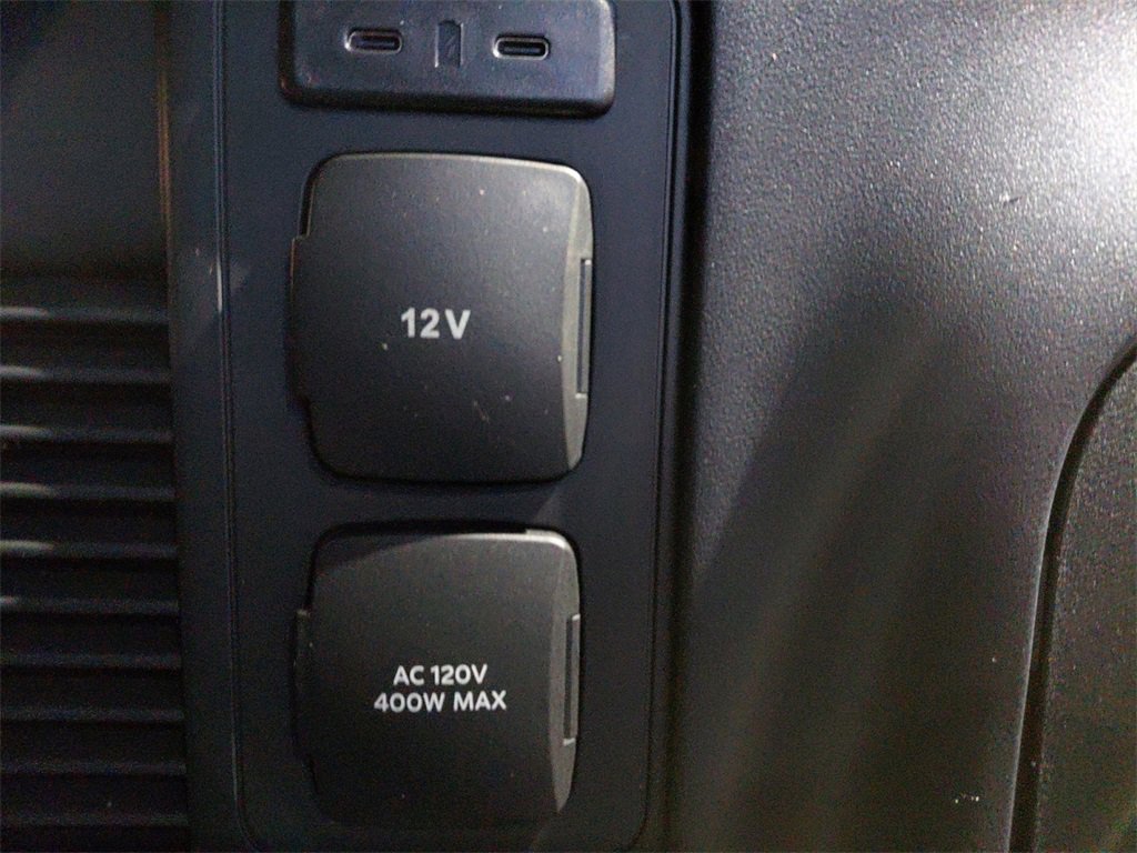 New 2025 Ford Expedition Platinum w/ Stealth Performance Package image 26