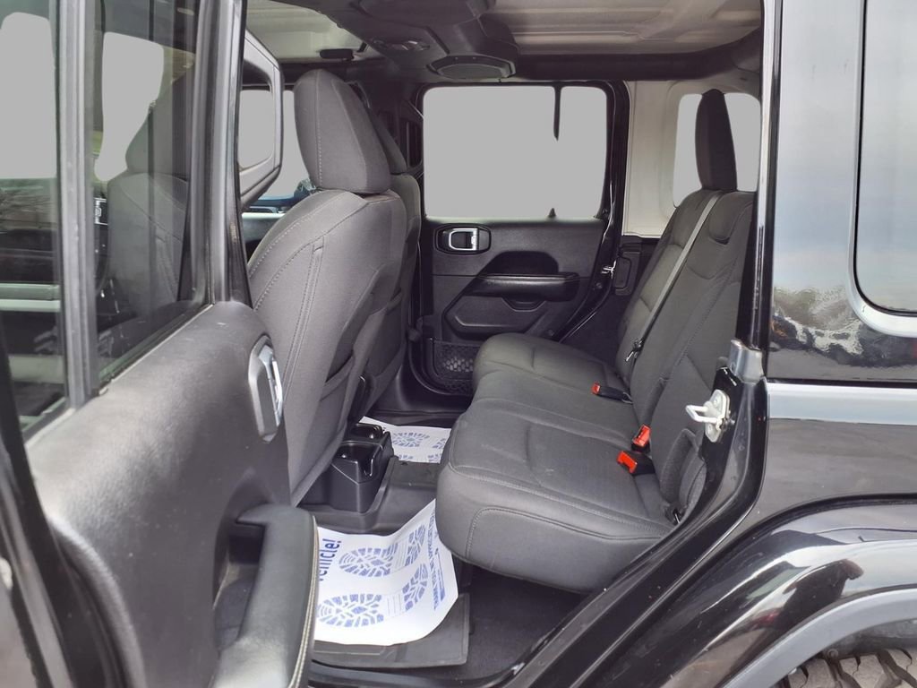 Used 2019 Jeep Wrangler Unlimited Sahara w/ Uconnect 4C Nav & Sound Group image 23