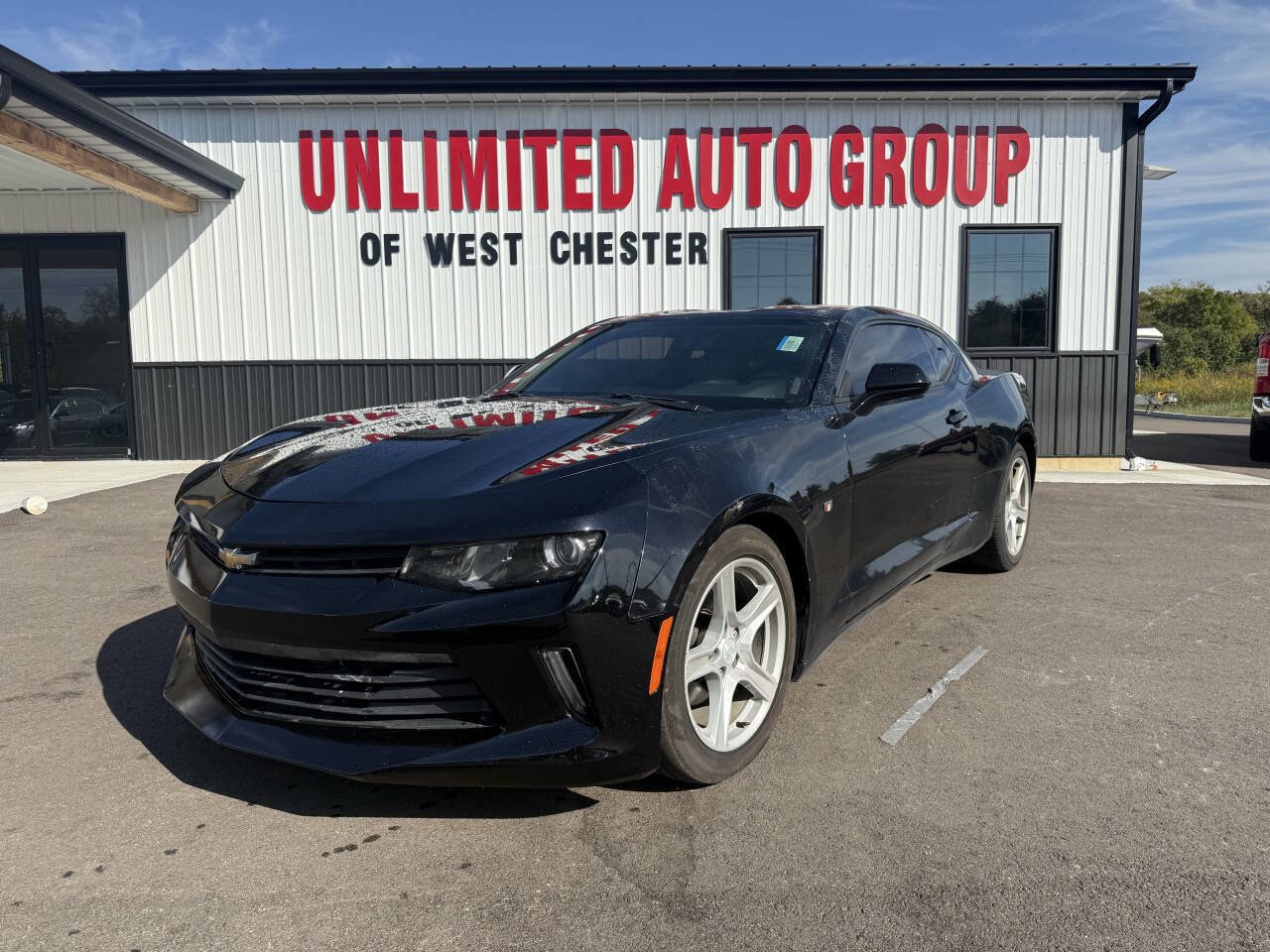 Used 2017 Chevrolet Camaro LT RWD image 1