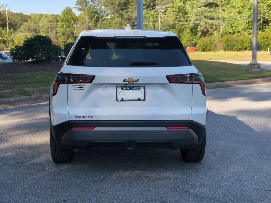 New 2026 Chevrolet Equinox LT FWD image 5