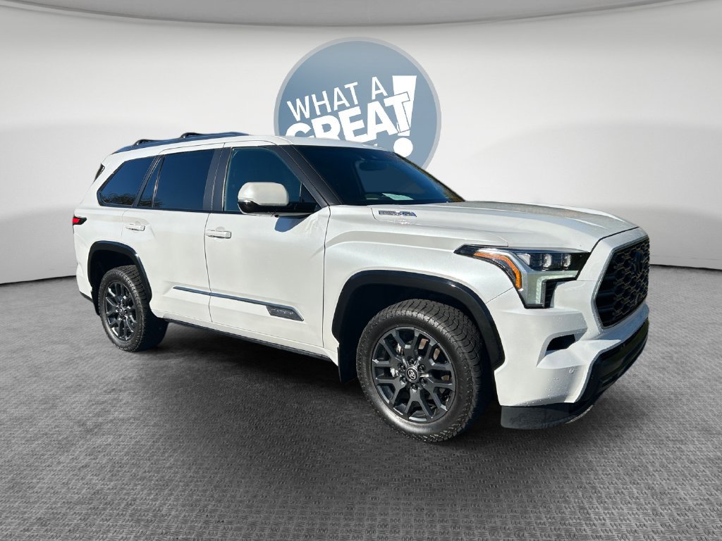Used 2025 Toyota Sequoia Platinum AWD/4WD image 1
