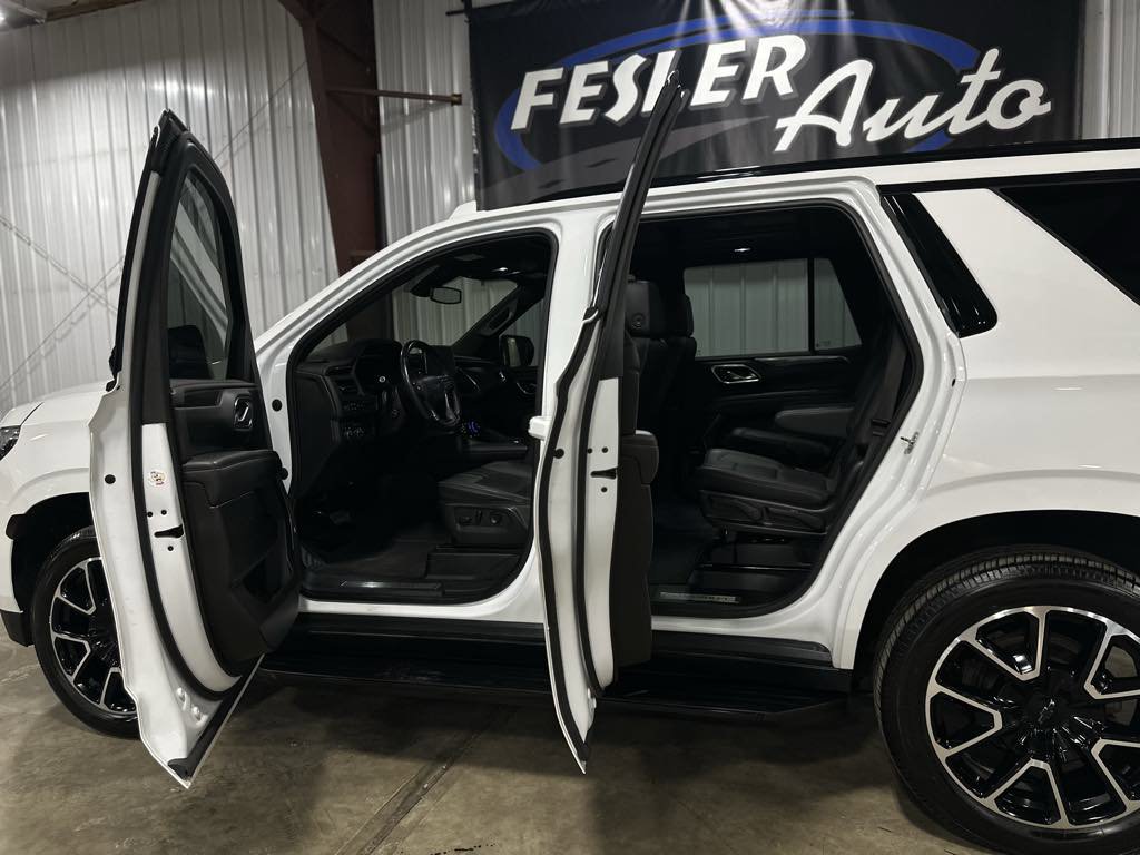 Used 2022 Chevrolet Tahoe RST w/ Luxury Package image 15