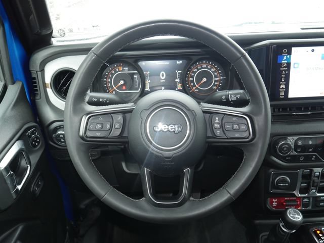 Used 2025 Jeep Gladiator Sport AWD/4WD image 17