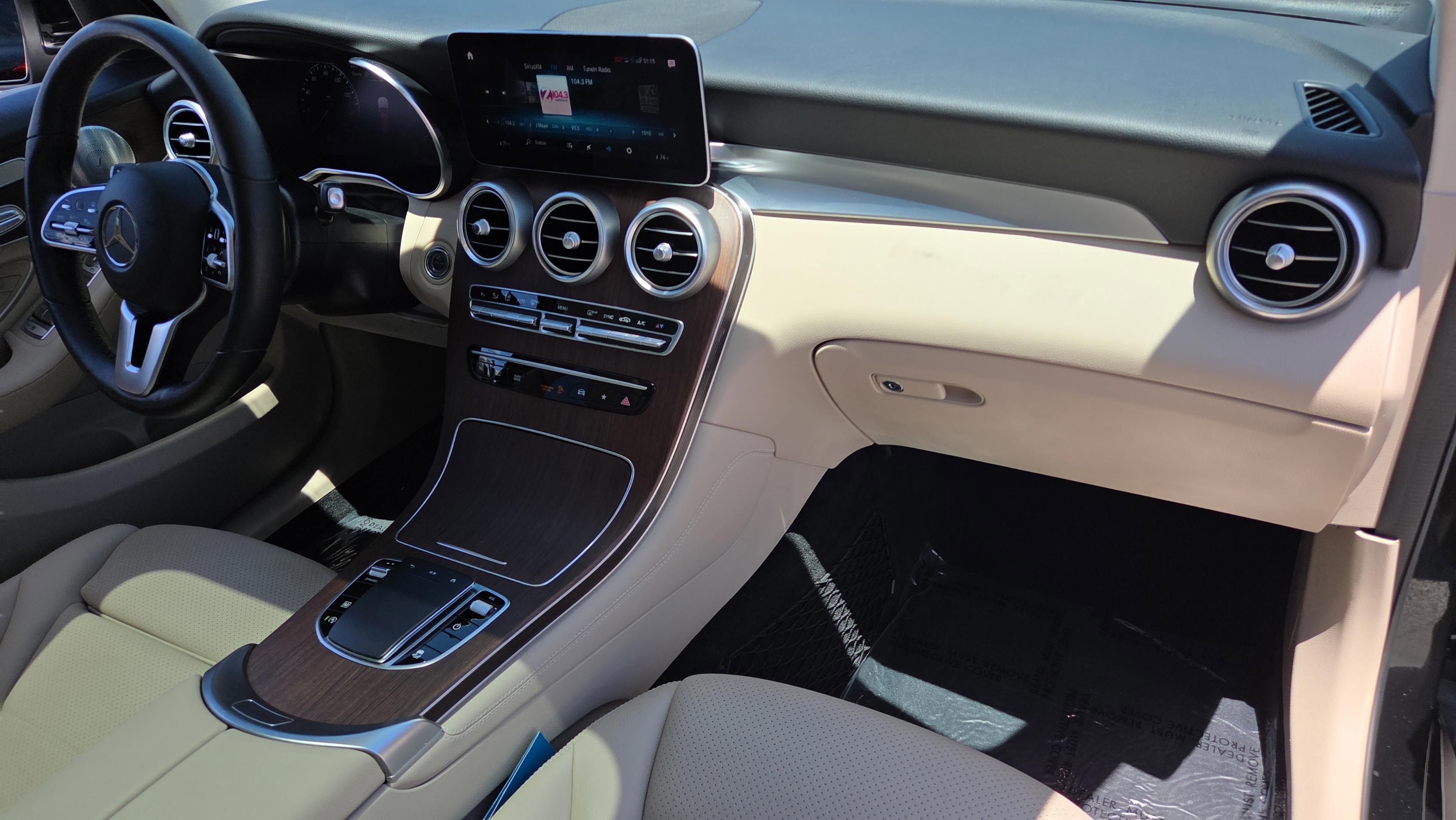 Used 2020 Mercedes-Benz GLC 300 4MATIC image 17