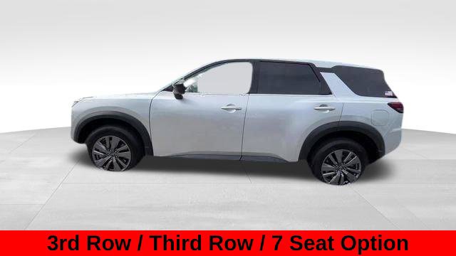 Used 2025 Nissan Pathfinder S AWD/4WD image 2
