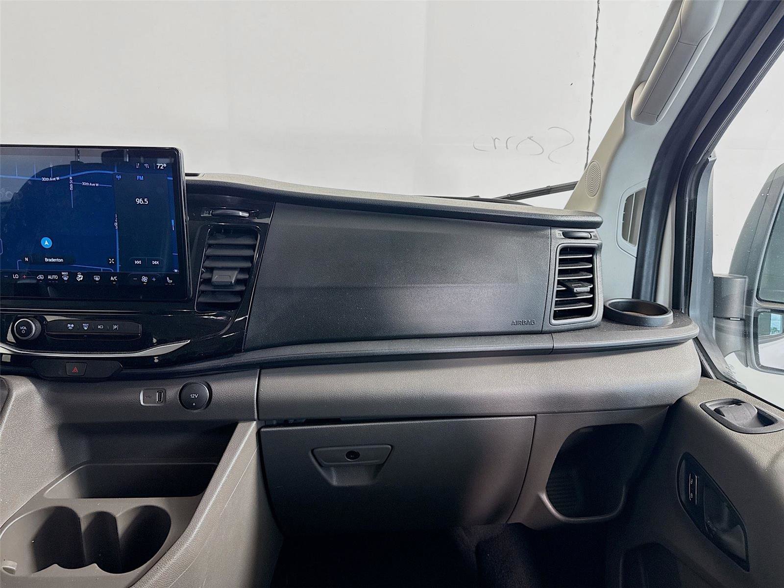 Used 2023 Ford Transit 350 XLT image 18