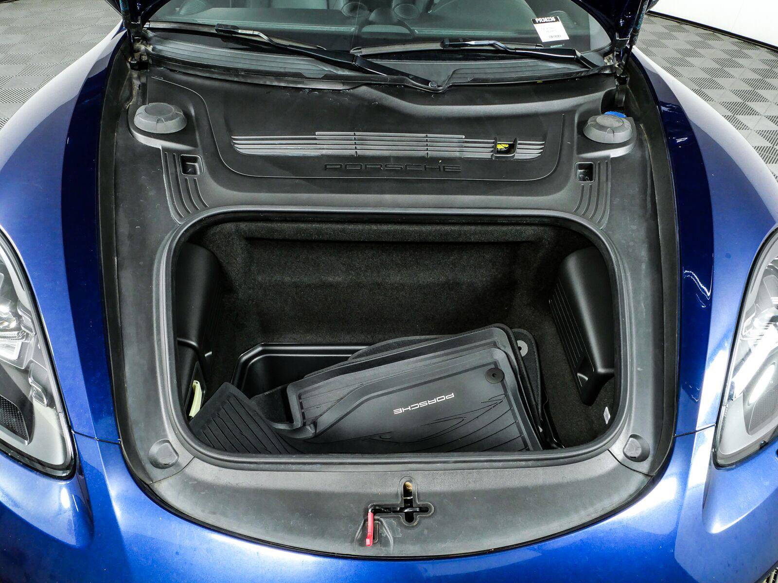 Certified 2024 Porsche 718 Cayman GTS RWD image 30