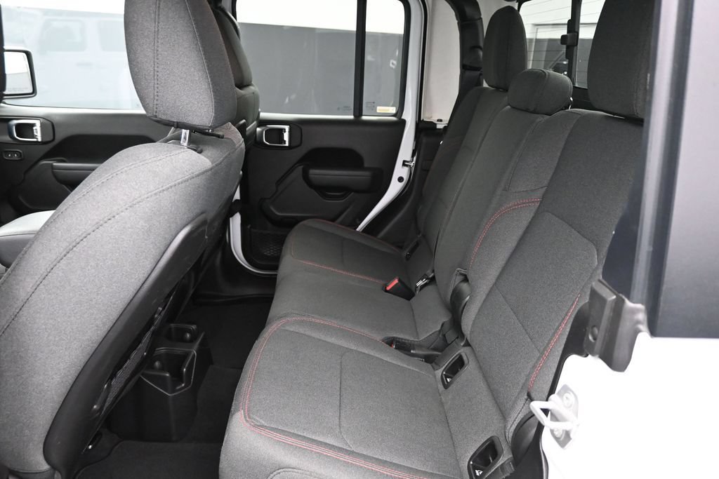 Used 2026 Jeep Gladiator Rubicon AWD/4WD image 13