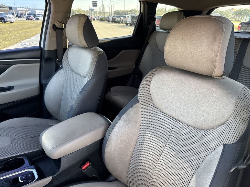 Used 2020 Hyundai Santa Fe SE w/ Cargo Package image 23