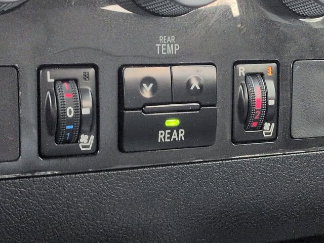 Used 2020 Toyota Sequoia Platinum RWD image 30