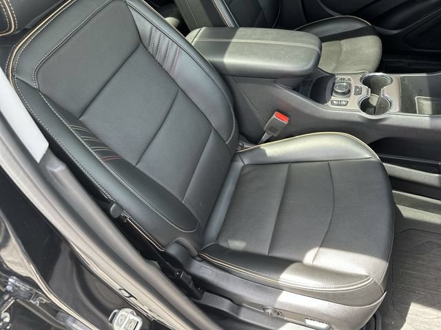 Used 2023 GMC Terrain AT4 w/ Infotainment Package II AWD/4WD image 28
