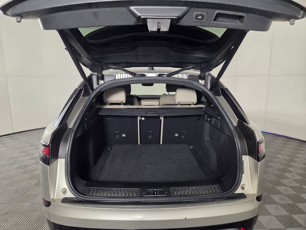 Used 2018 Land Rover Range Rover Velar R-Dynamic SE image 27