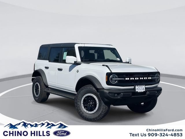 New 2026 Ford Bronco Outer Banks w/ Sasquatch Package