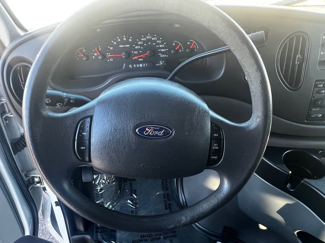 Used 2007 Ford E-350 and Econoline 350 XLT image 14