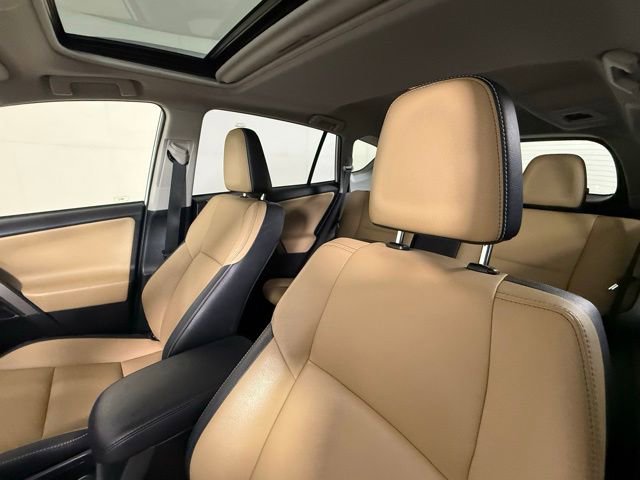 Used 2018 Toyota RAV4 Limited image 9