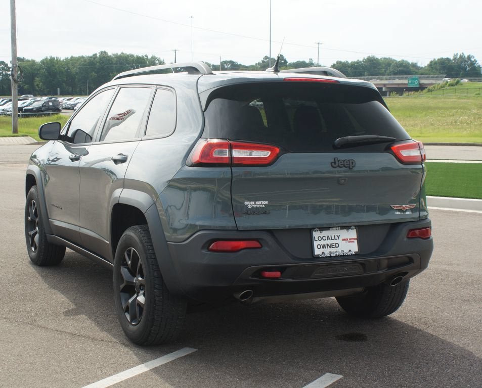 Used 2015 Jeep Cherokee Trailhawk w/ Comfort/Convenience Group AWD/4WD image 13