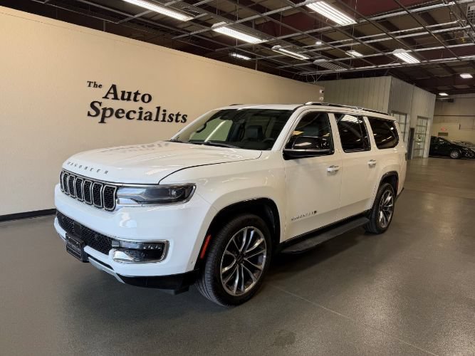 Used 2023 Jeep Wagoneer L Series II w/ Premium Group I