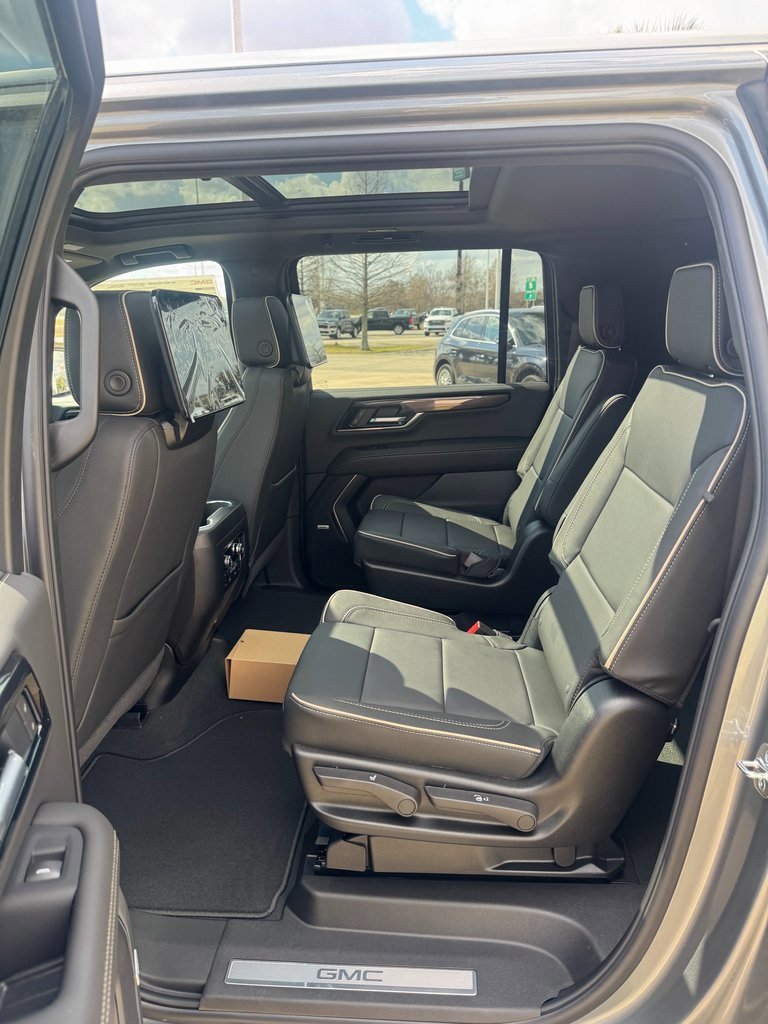 New 2026 GMC Yukon XL Elevation w/ Elevation Premium Package image 15