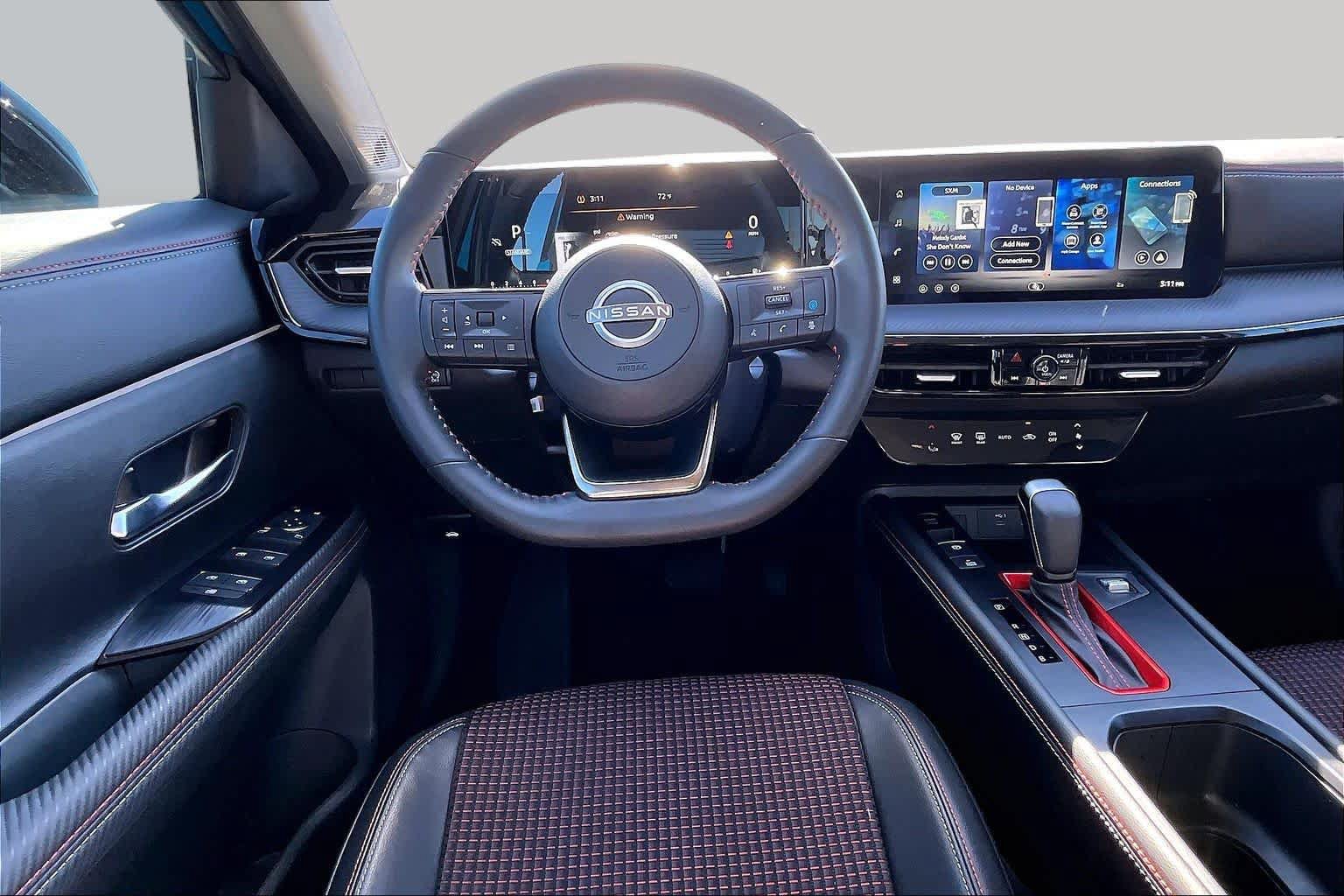 Used 2026 Nissan Kicks SR FWD image 6