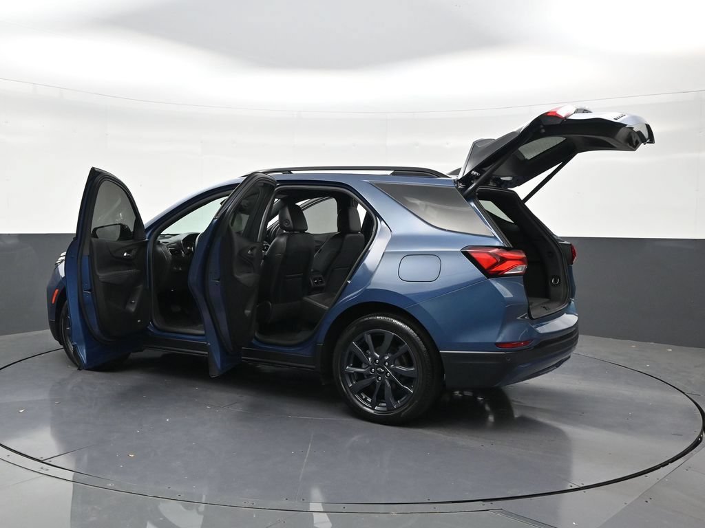 Used 2024 Chevrolet Equinox RS w/ RS Leather Package FWD image 32