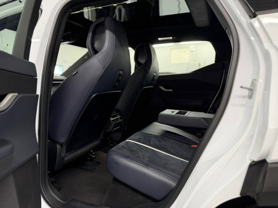 Used 2023 Fisker Ocean Extreme AWD/4WD image 33
