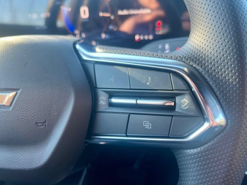 New 2025 Chevrolet Blazer EV LT AWD/4WD image 15
