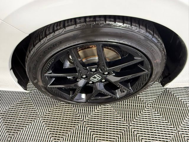 Used 2023 Honda Civic Sport image 13