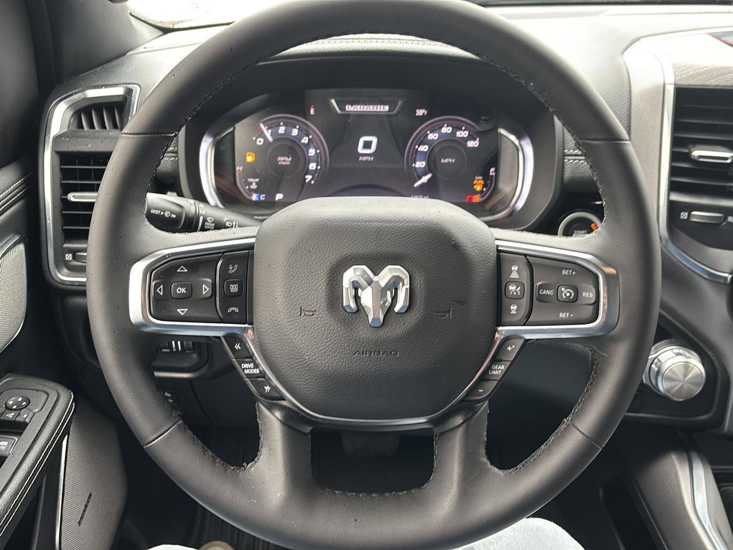 Used 2025 RAM 1500 Laramie w/ Night Edition image 10
