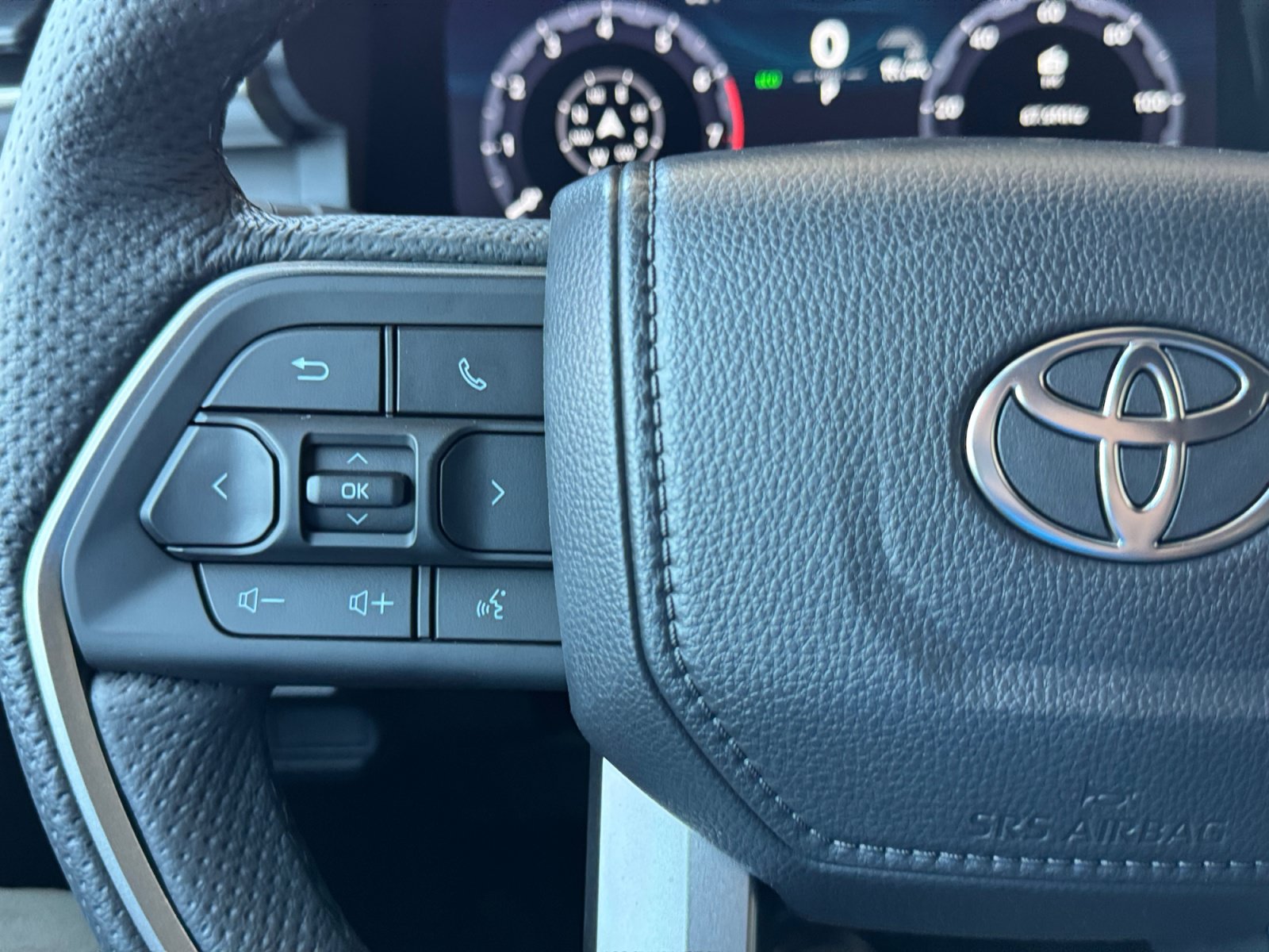 Used 2026 Toyota Tacoma TRD Off-Road w/ TRD Off Road Premium Package AWD/4WD image 24
