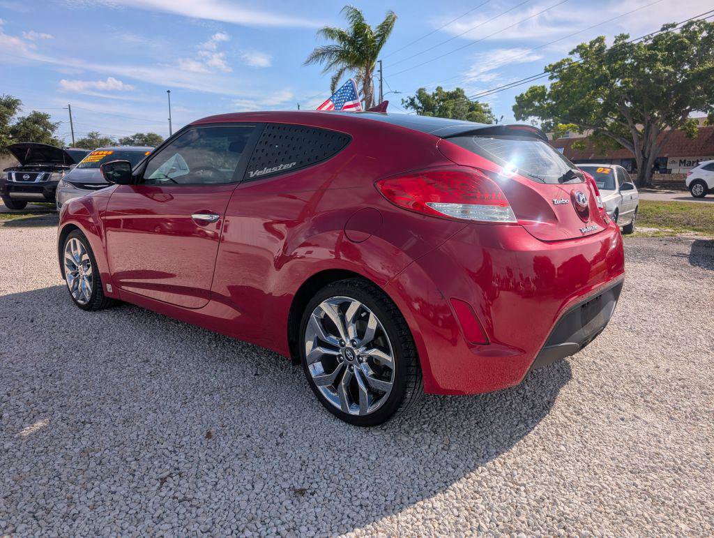 Used 2014 Hyundai Veloster RE:FLEX Edition image 5