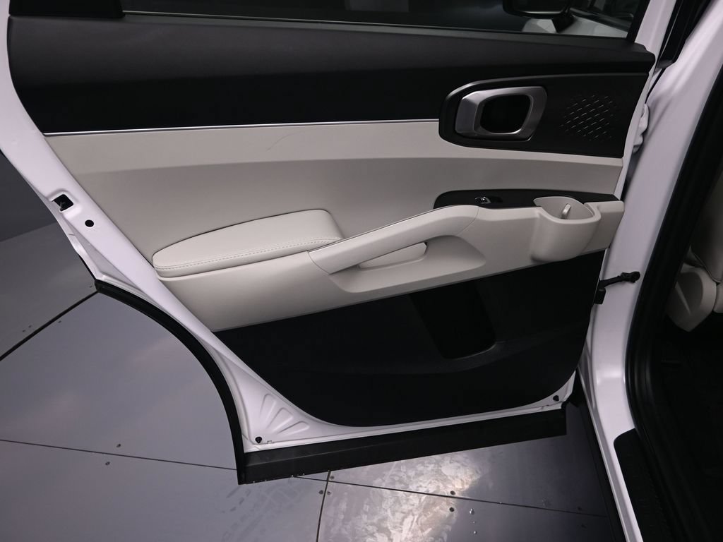 New 2025 Kia Sorento S w/ Panoramic Sunroof Package FWD image 22