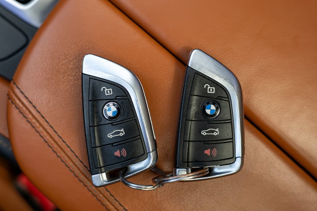 Used 2017 BMW X6 M AWD/4WD image 32