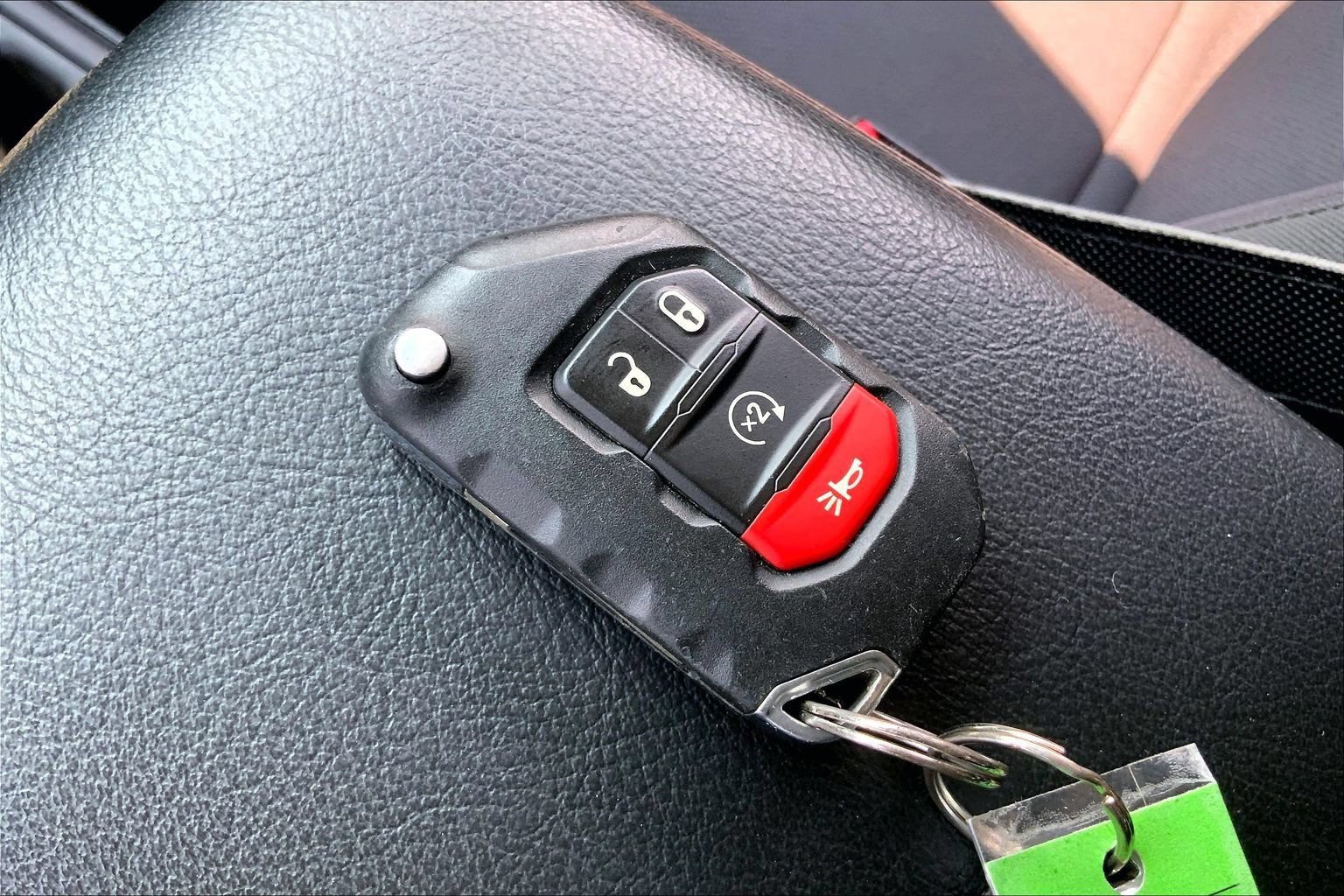 Used 2018 Jeep Wrangler Unlimited Sport S AWD/4WD image 13