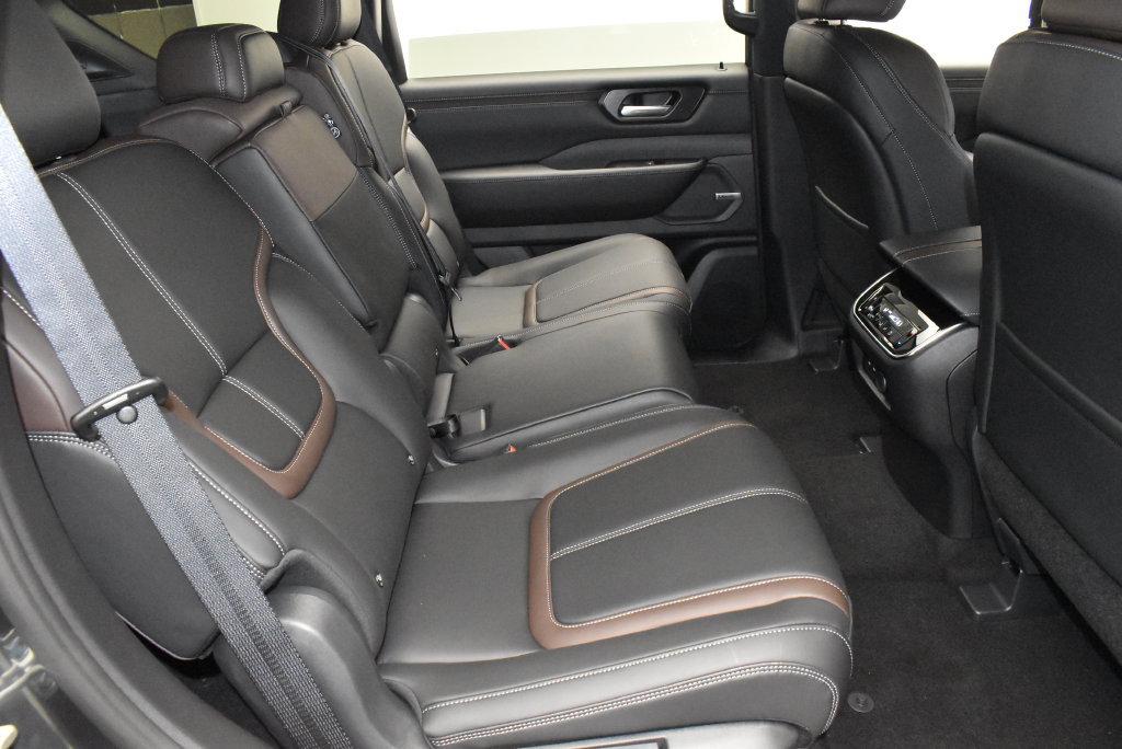 New 2026 Nissan Armada SL AWD/4WD image 33