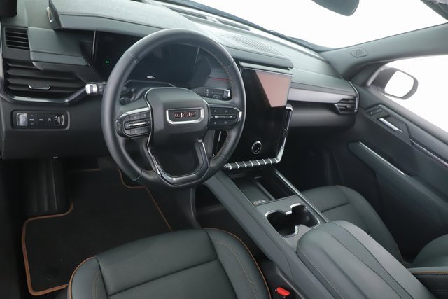 Used 2024 GMC Acadia AT4 image 17