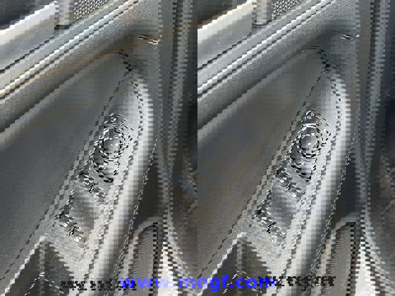 Certified 2024 Ford Edge SEL image 17