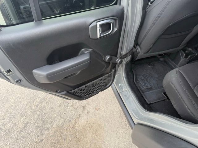 Used 2022 Jeep Wrangler Unlimited Willys image 15